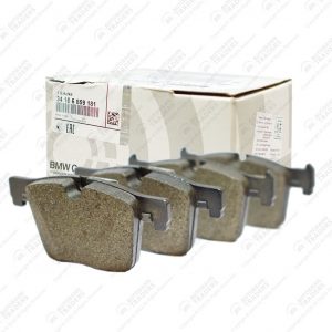 Front Brake Pad Set